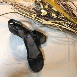Wolky Black Sandals Size 39